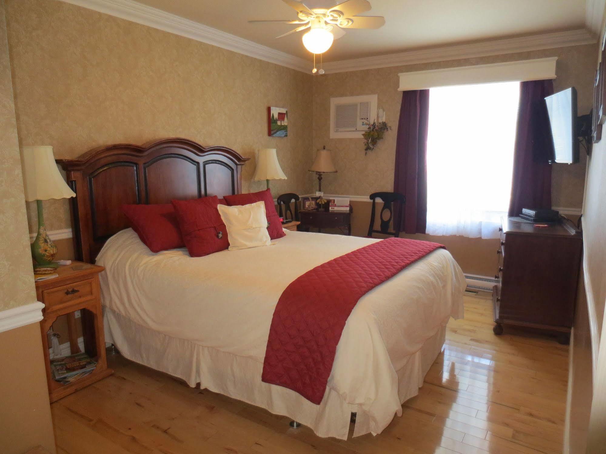 Bed and Breakfast Au Nidaigle Saint-Basile Zewnętrze zdjęcie