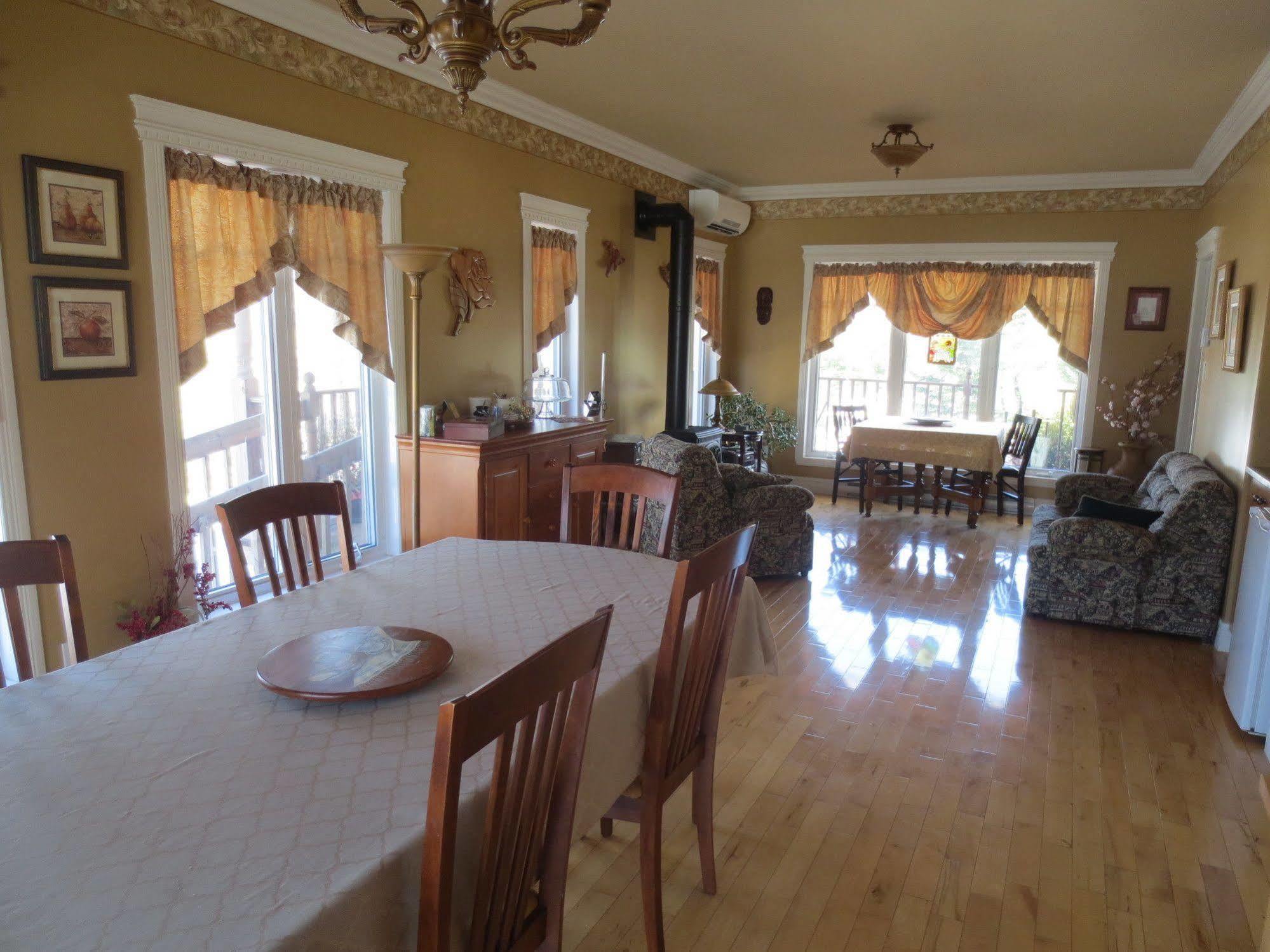 Bed and Breakfast Au Nidaigle Saint-Basile Zewnętrze zdjęcie